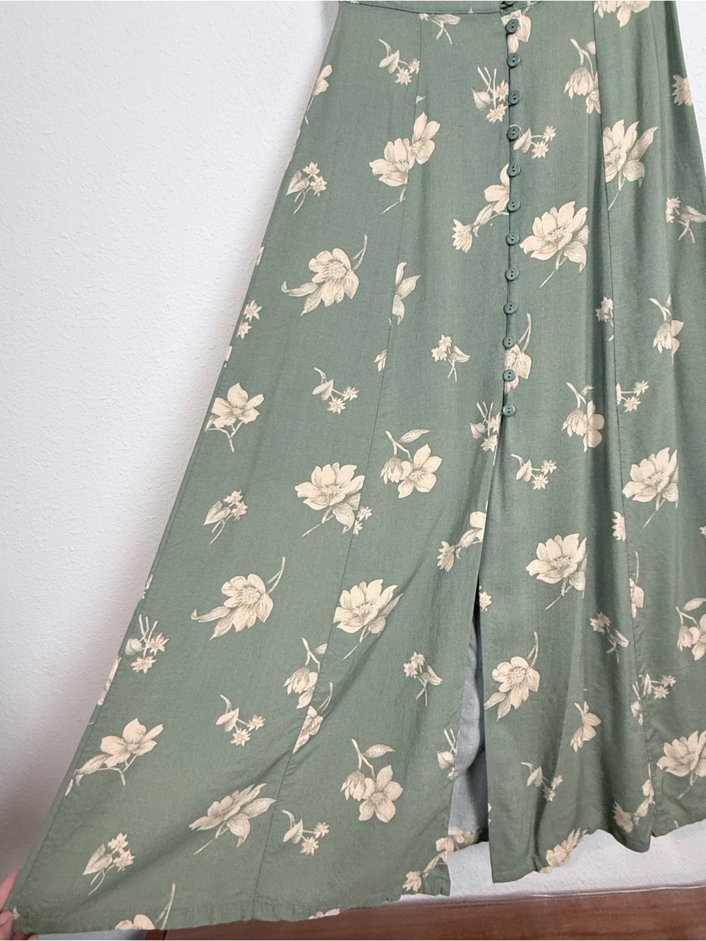 Vintage 90s Express Sage Green Floral Button Front Midi Skirt XS (24” waist” - Picture 2 of 8